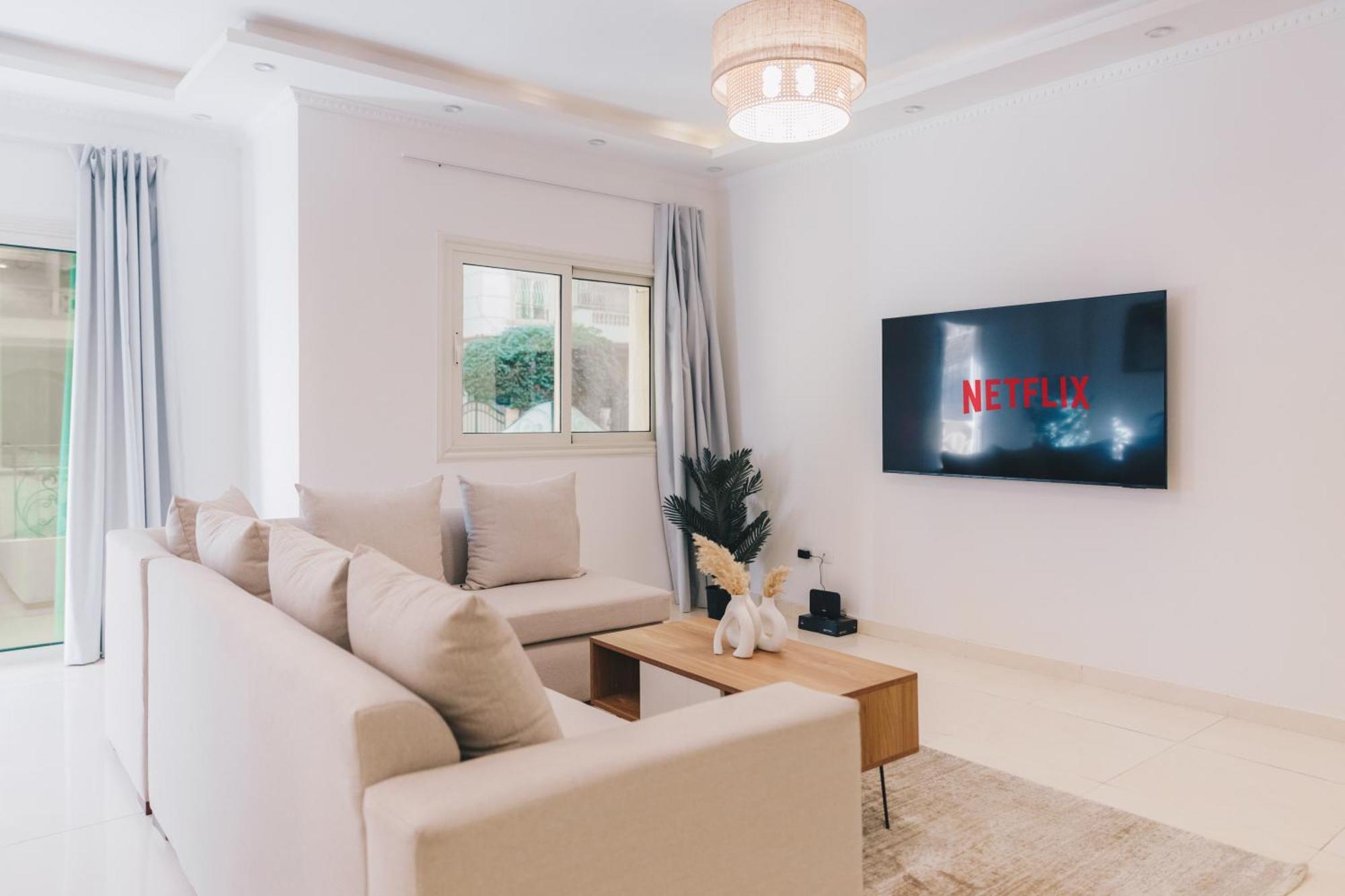 Apartment Viola Near Waterway Malls By Elegant